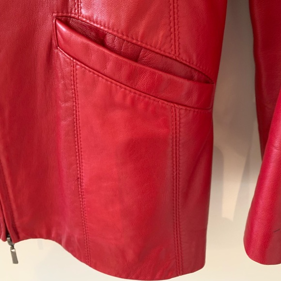 Danier deep red XS leather blazer - Picture 9 of 15
